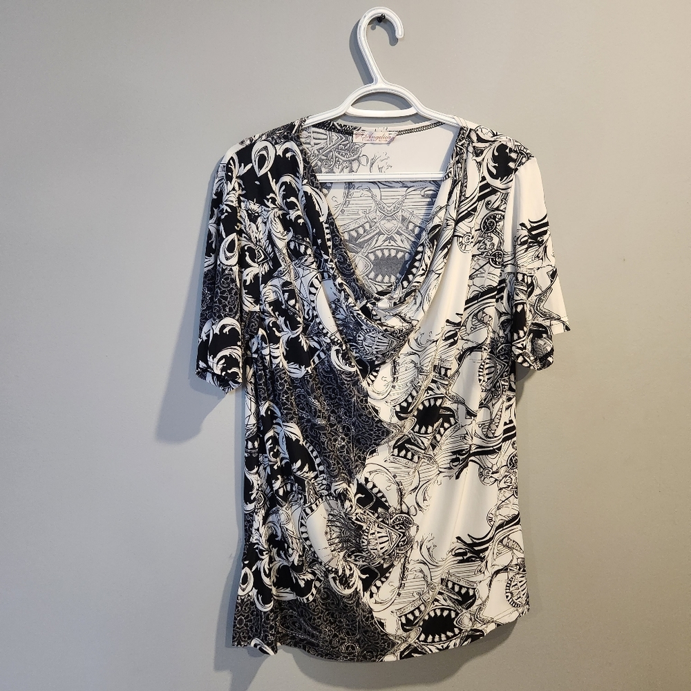 Angelica shirt (no size listed) fits XL-XXL